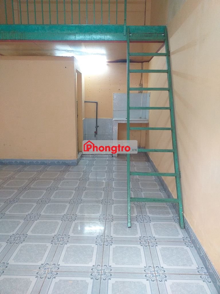 Phòng trọ có gác gần chợ Bà Điểm, Hóc Môn
