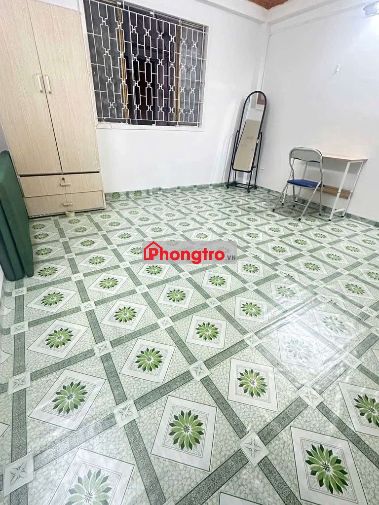 PHÒNG CỬA SỐ 4 CÁNH ,LẦU 1 ,NGAY CHỢ TÂN SƠN NHẤT ,CÔNG VIÊN GIA ĐỊNH