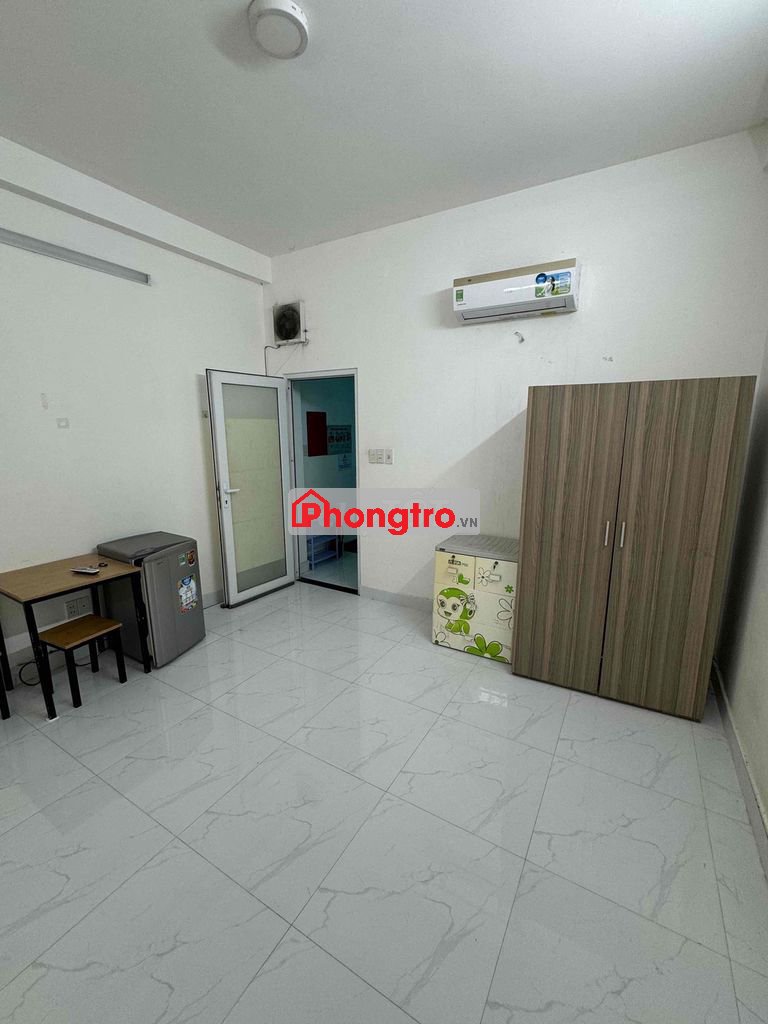 Cho thuê phòng NTCB ngay Emart PVT