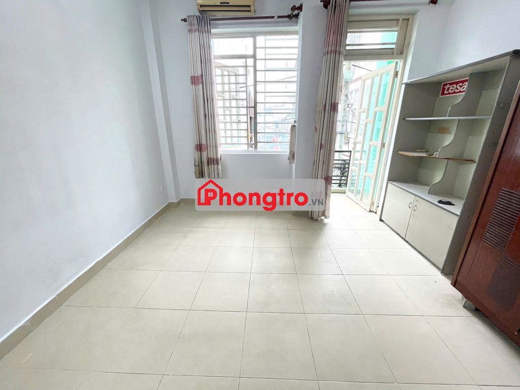 TRỐNG PHÒNG BAN CÔNG SẴN NỘI THẤT