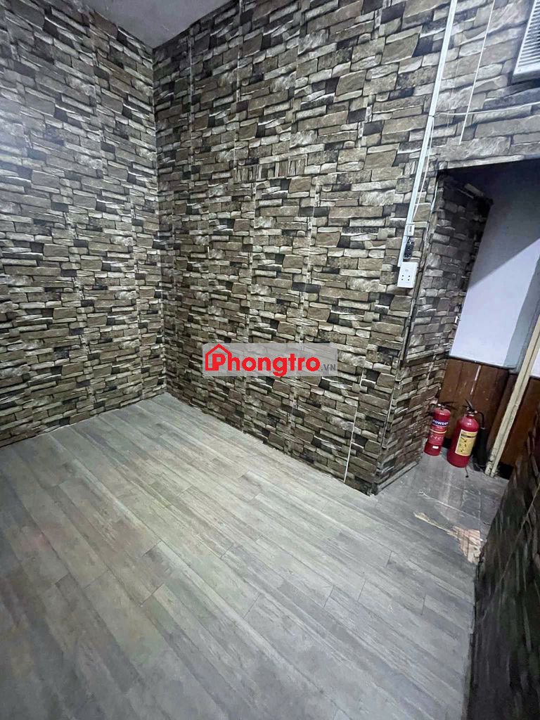 P lâu 3 máy lạnh,WC riêng, gần bờ kè truong sachợ bà chiểu, cầu Bông,