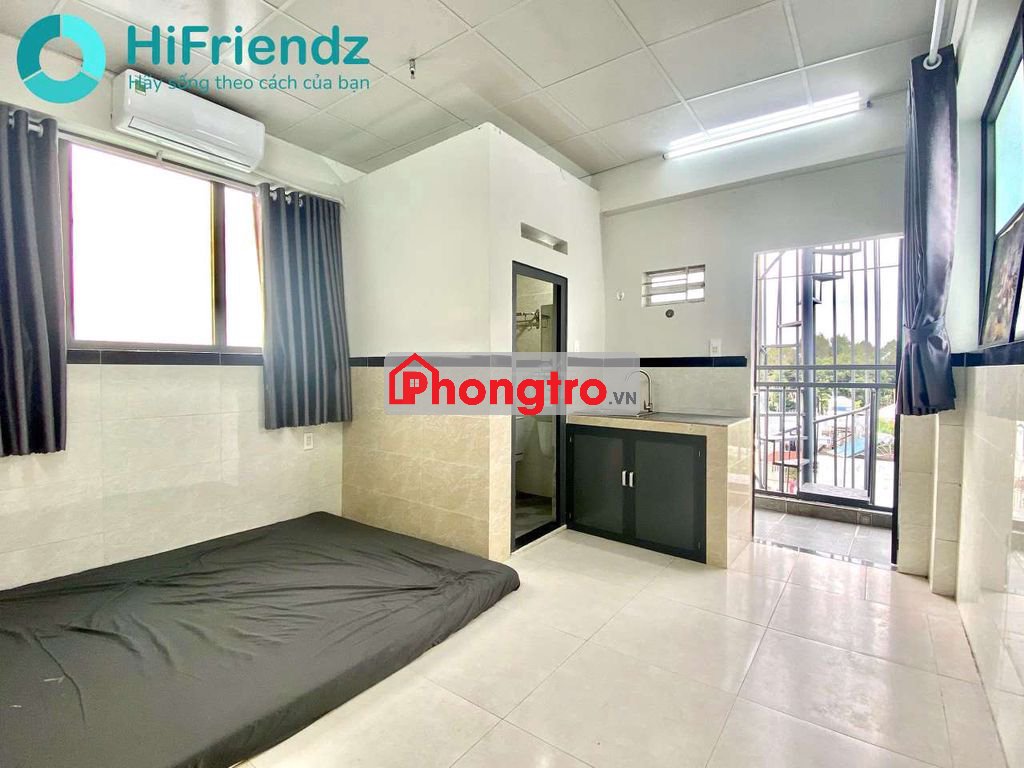 PHÒNG Ban Công Giá Rẻ Phòng đầy ánh sáng có cửa sổ lớn Gần CVPM