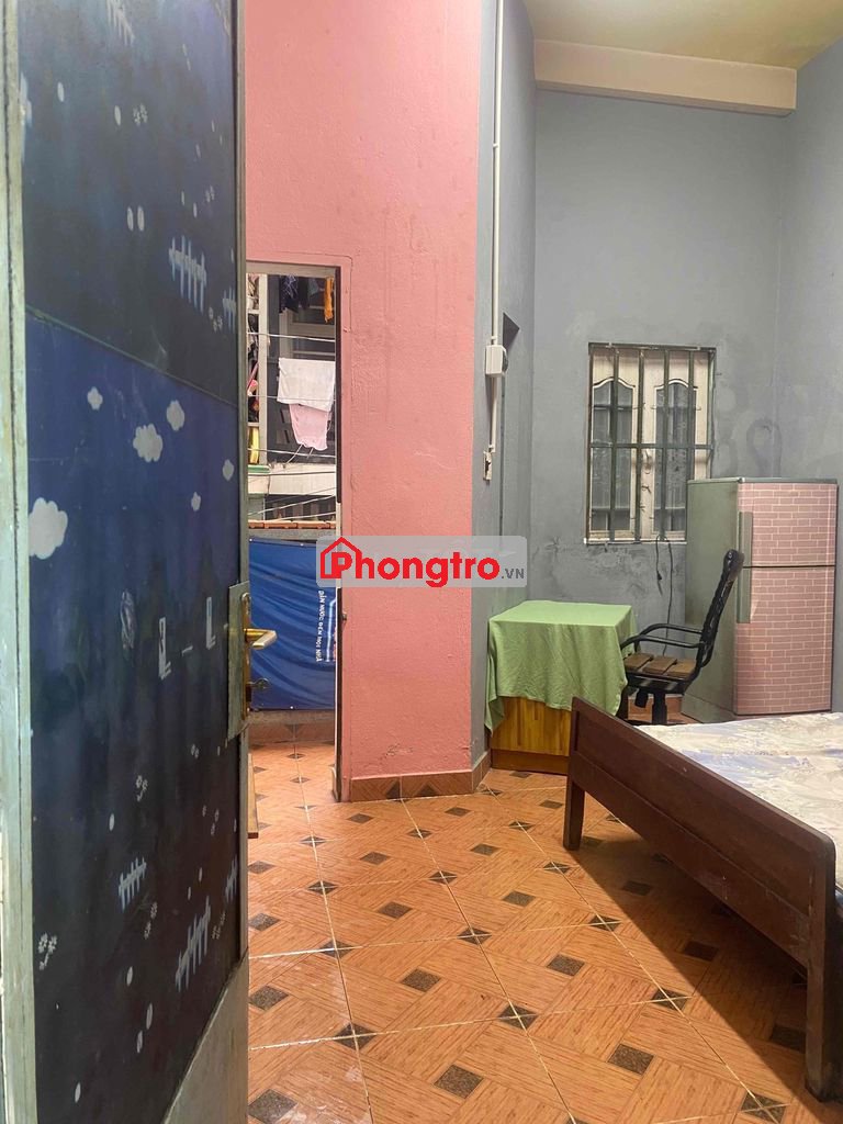 Phòng tầng 1,Phường An Lạc,Kinh Dương Vương,giờ giấc tự do,cửa vân tay