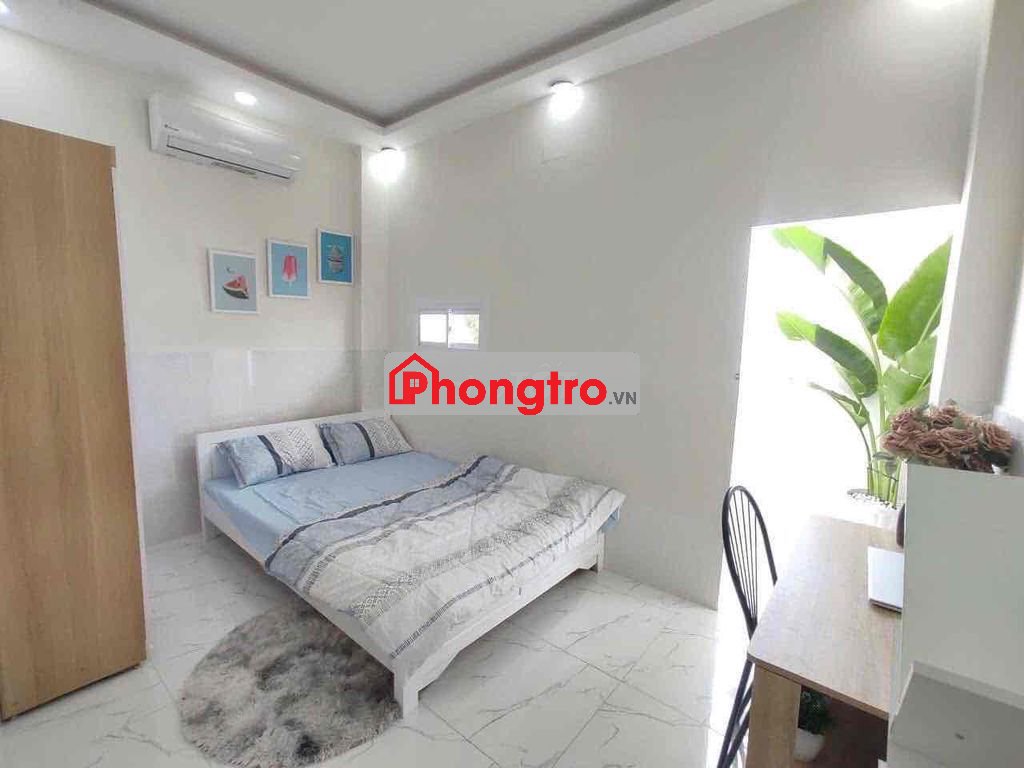 Studio cửa sổ- ban công tách bếp