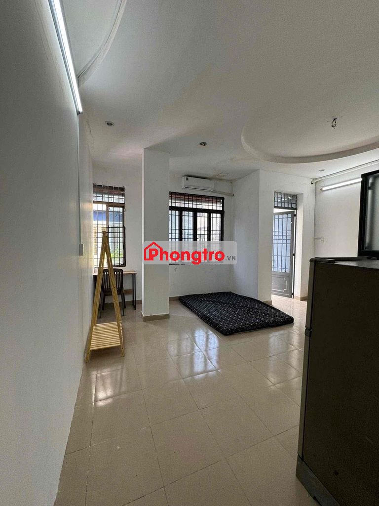 CHO THUÊ STUDIO SẴN MÁY LẠNH CÓ BANCOL NGAY TÂN QUÝ GẦN AEON MALL TP