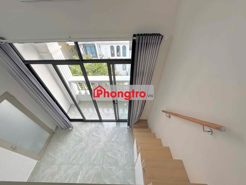 Phòng Có Gác Rộng Thoáng Ban Công Cửa Sổ Ngay Tân Quy Trung Tâm Quận 7
