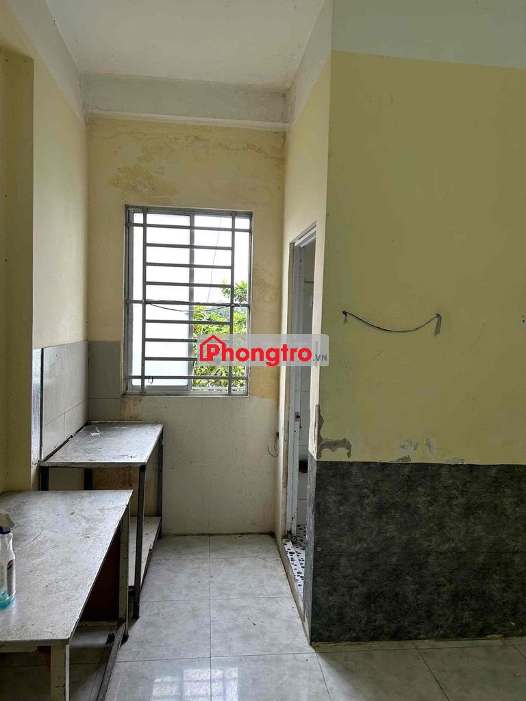 phòng trọ 14m2 giá 1,8 tr - 486 Dương Thị Mười