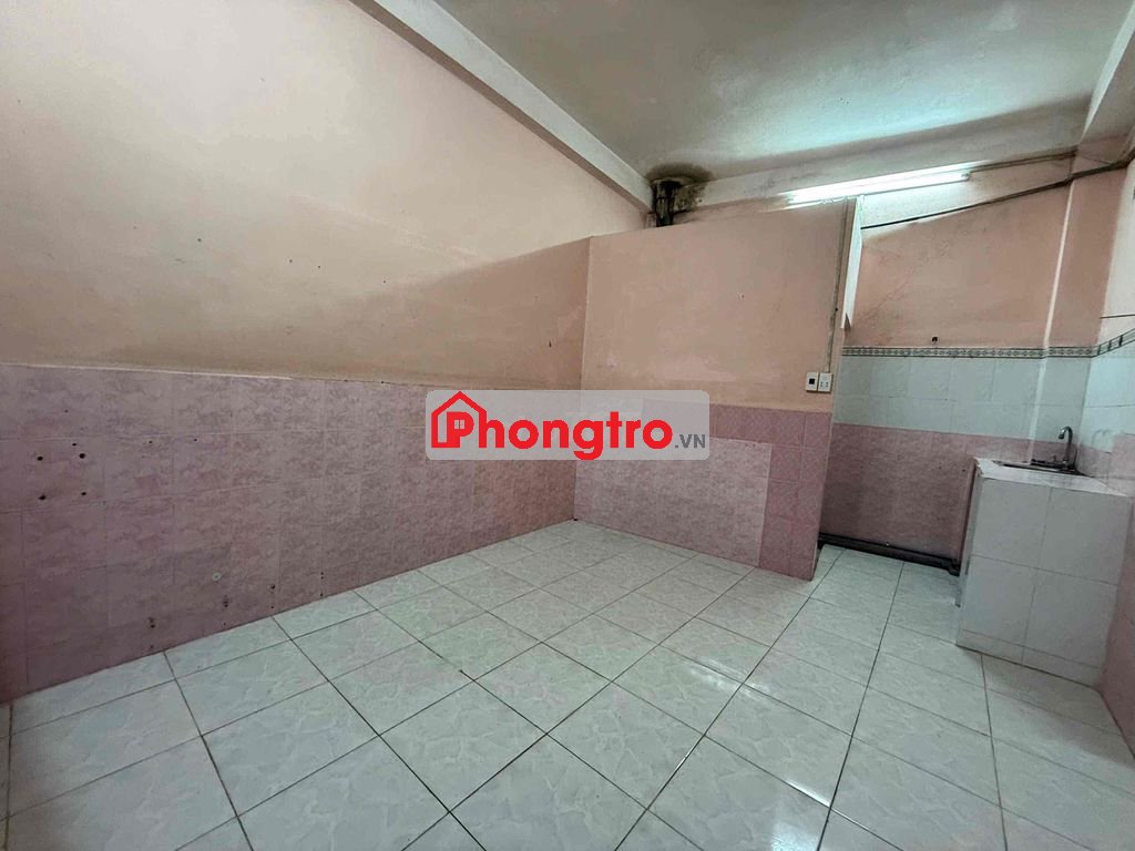 Quận 7, Phòng chính chủ cho thuê 2400k, bảo vệ 24/24