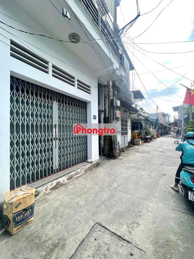 PHÒNG MÁY LẠNH- TRỆT- CÁCH GA METRO 50M