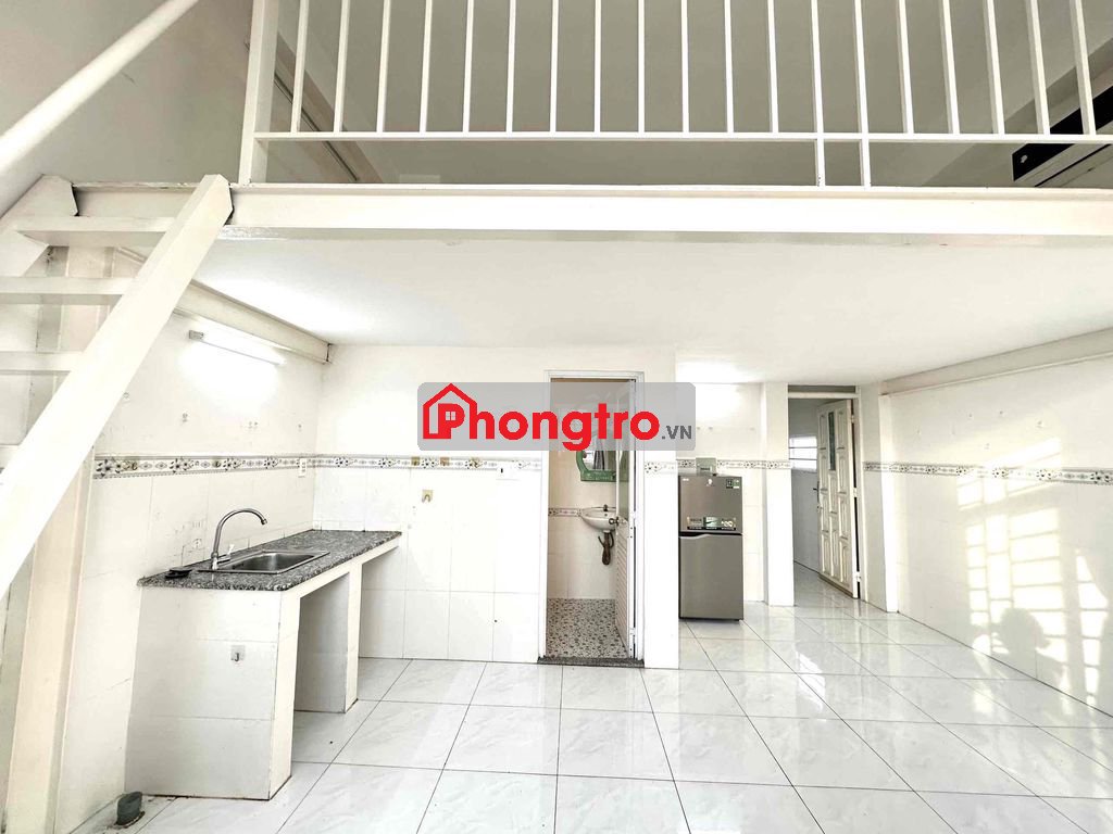 1 PHÒNG TRỐNG SẴN - DUPLEX GÁC CAO 1m8 Bancol Cửa Sổ Ánh Sáng