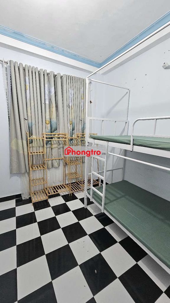 Tìm bạn nữ ở ghép phòng có ban công Q3 (phòng chỉ 4ng, bao điện,nc)