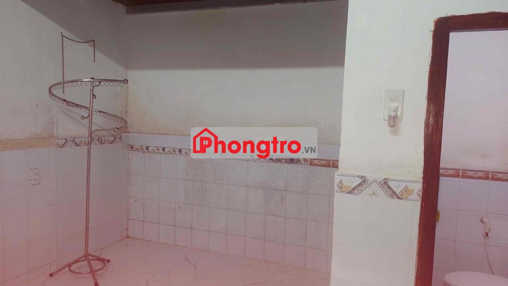 Phòng trọ 15m2 hẻm 404 Lê Hồng Phong
