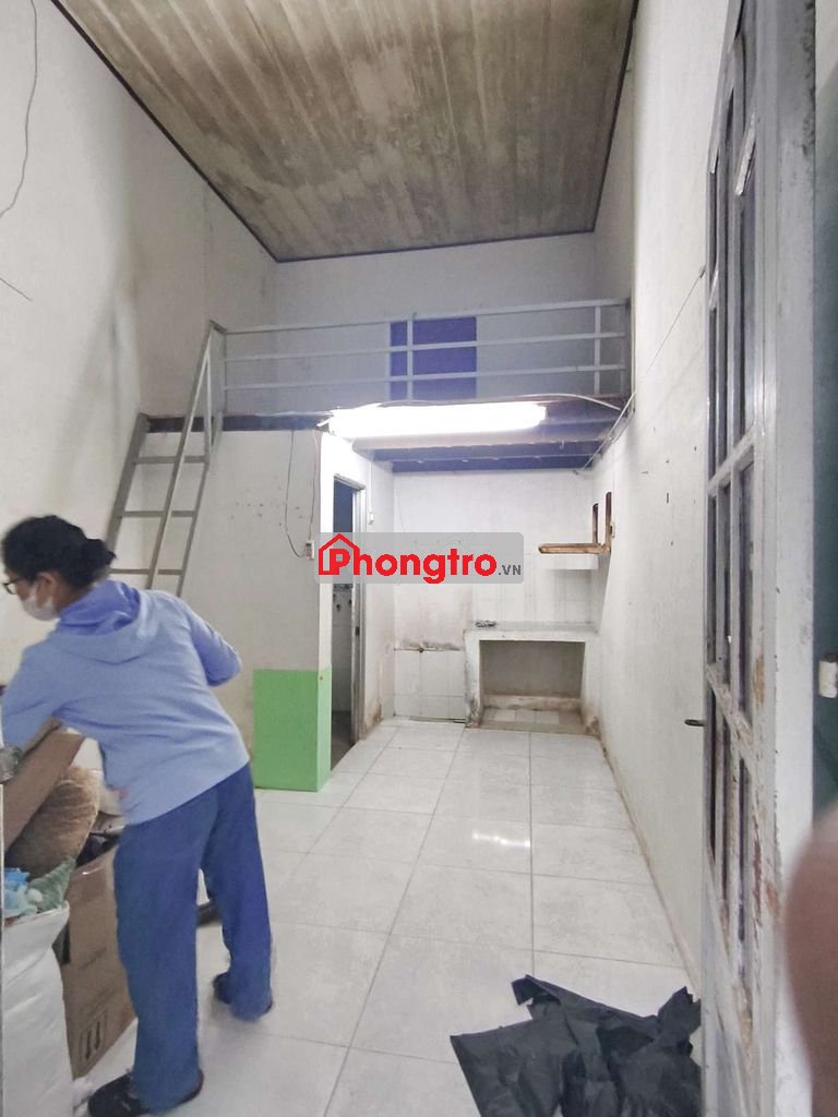 Trống 1 phòng đón nắng