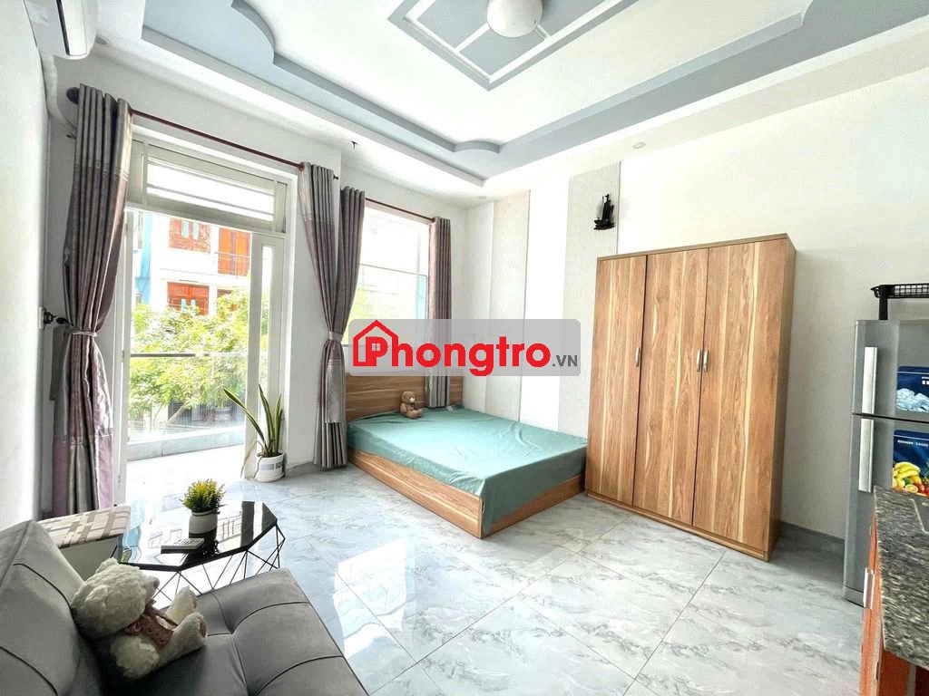 Phòng Ban Công - Gần Chợ Hoàng Hoa Thám, K300 Tân Bình