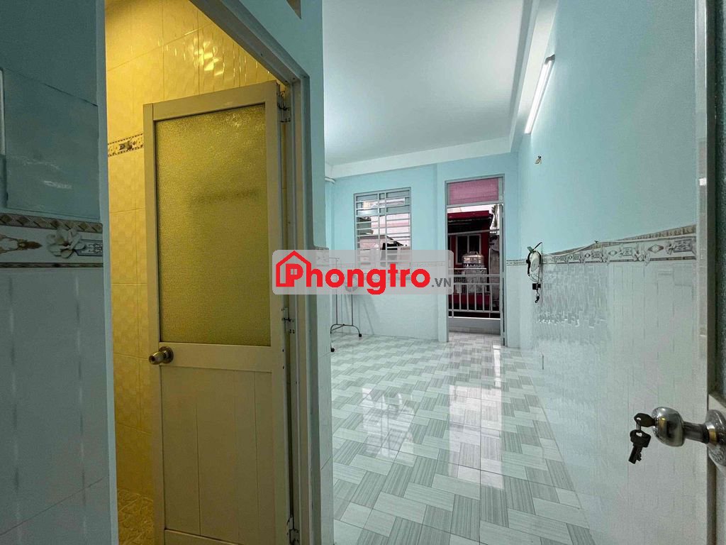 Trống sẵn căn studio bancol rộng 30m2 lý Thái Tổ