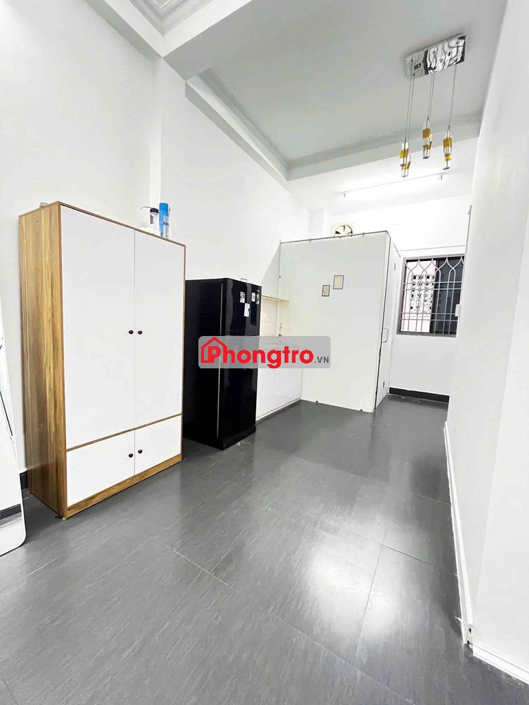 PASS phòng Full nội thất, thang máy, ban công Q.11