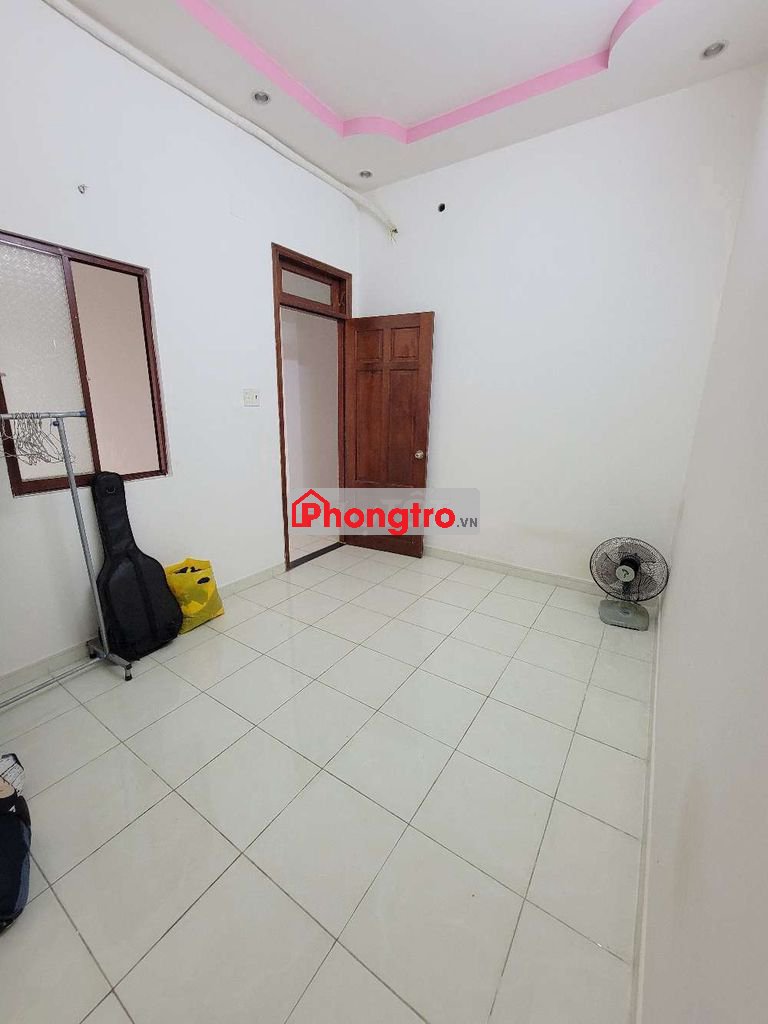 Còn dư 1 phòng , giờ giấc tự do, có chỗ để xe