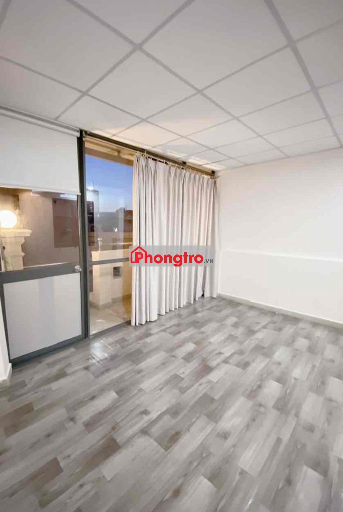 Phòng ban công siêu thoáng lê văn duyệt