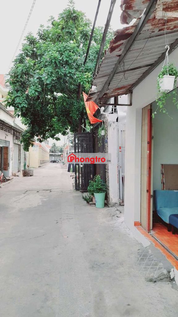 Phòng mặt tiền hẻm gần Cao đẳng điện lực ngã tư ga