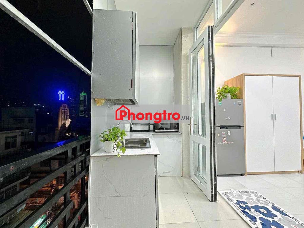 phòng ban công ngay chợ Bà Chiểu chỉ 6,5tr