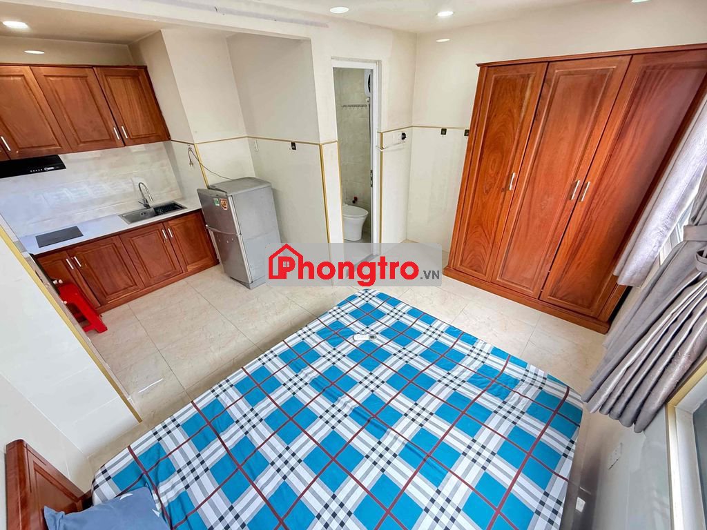 phòng máy lạnh thang máy trống sẵn. 141 Đường Tám Danh. P4. Q8