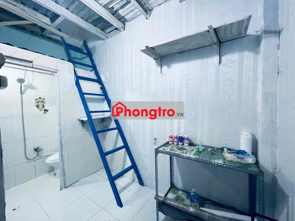 1nguoi- an ninh-ngay trệt-có gác-máy lạnh-toilet riêng-máy giặt chung