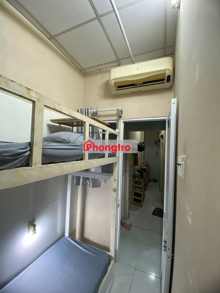 Phòng riêng Ngã tư hàng xanh Bình Thạnh - Có Máy Lạnh