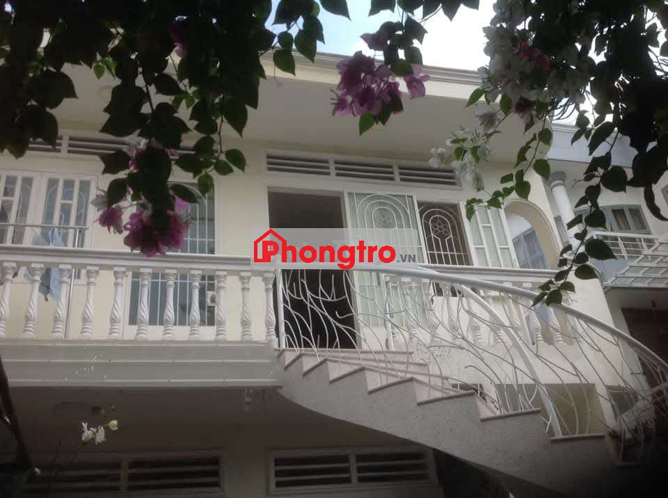 Phòng 30m2 hướng Đông nam sau gigamall Thủ Đức