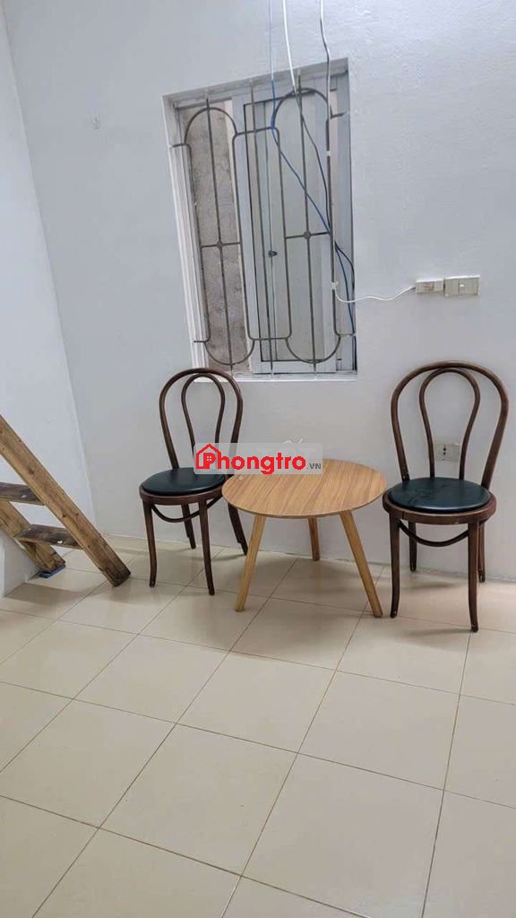 Phòng khép kín điều hòa nóng lạnh giờ giấc tự do giá 2,1tr