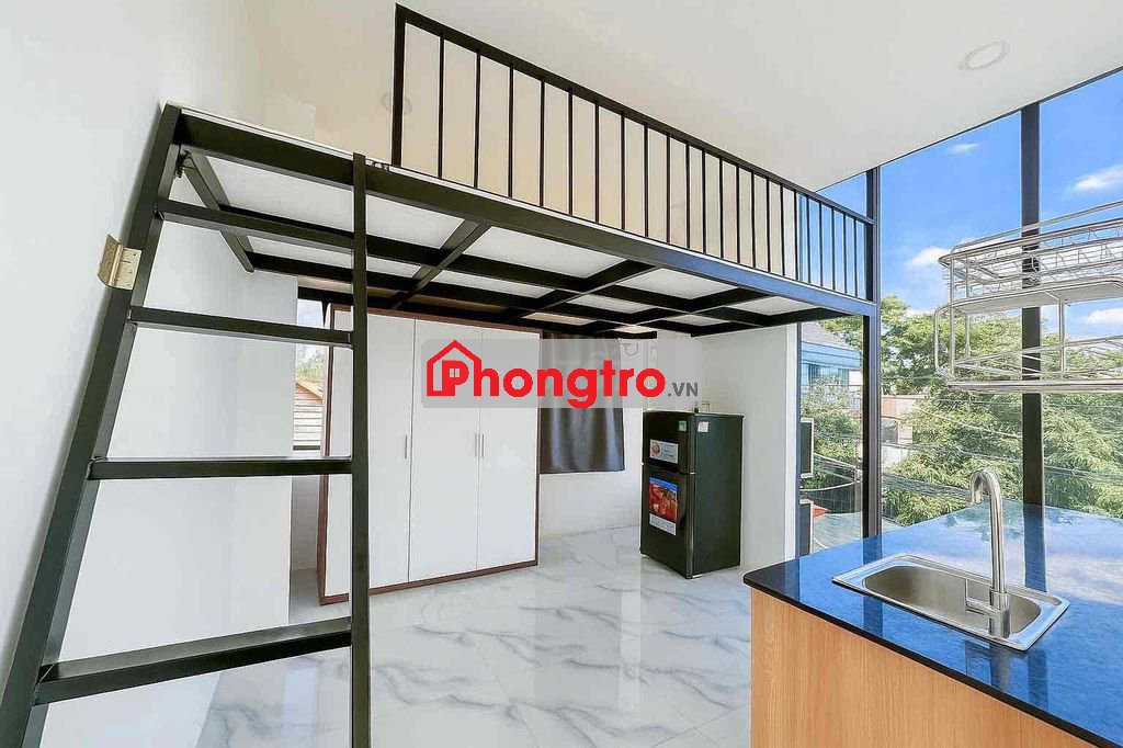 Phòng gác mới 100%, ngay trường Tài Chính Makerting