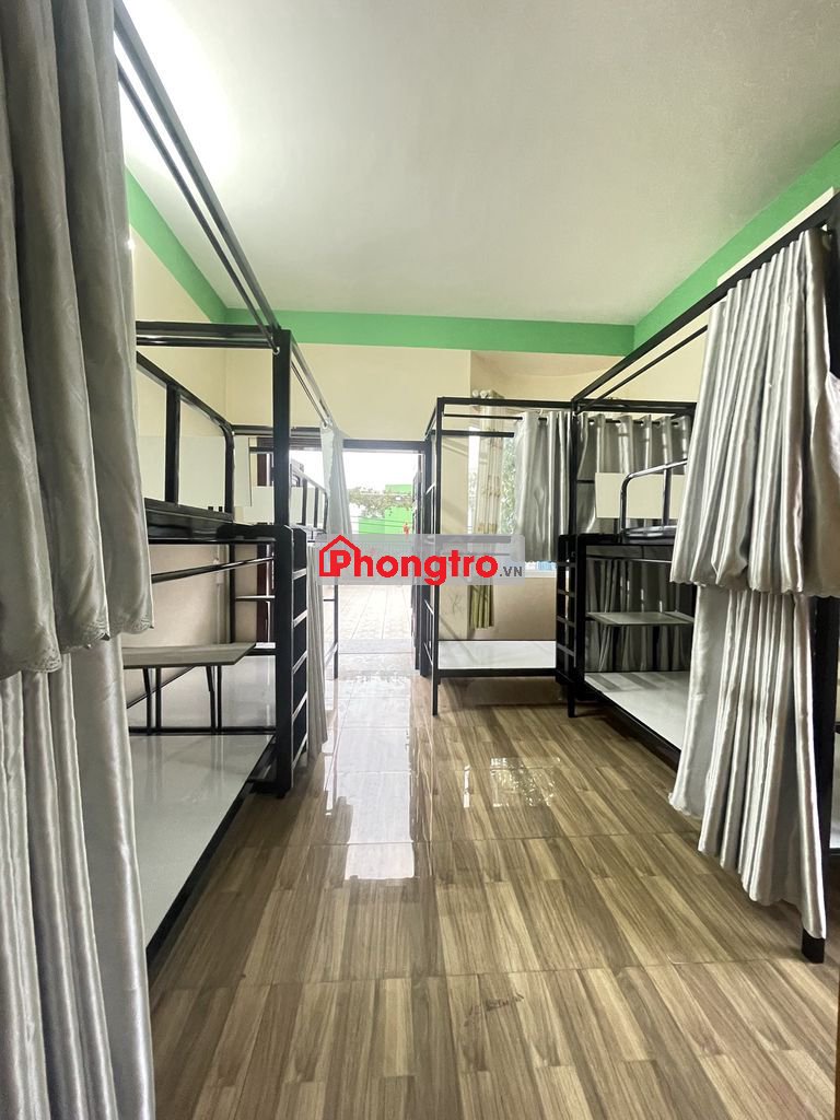 KÝ TÚC XÁ GẦN ĐH SƯ PHẠM KỸ THUẬT CĐ CÔNG THƯƠNG BAN CÔNG THOÁNG MÁT