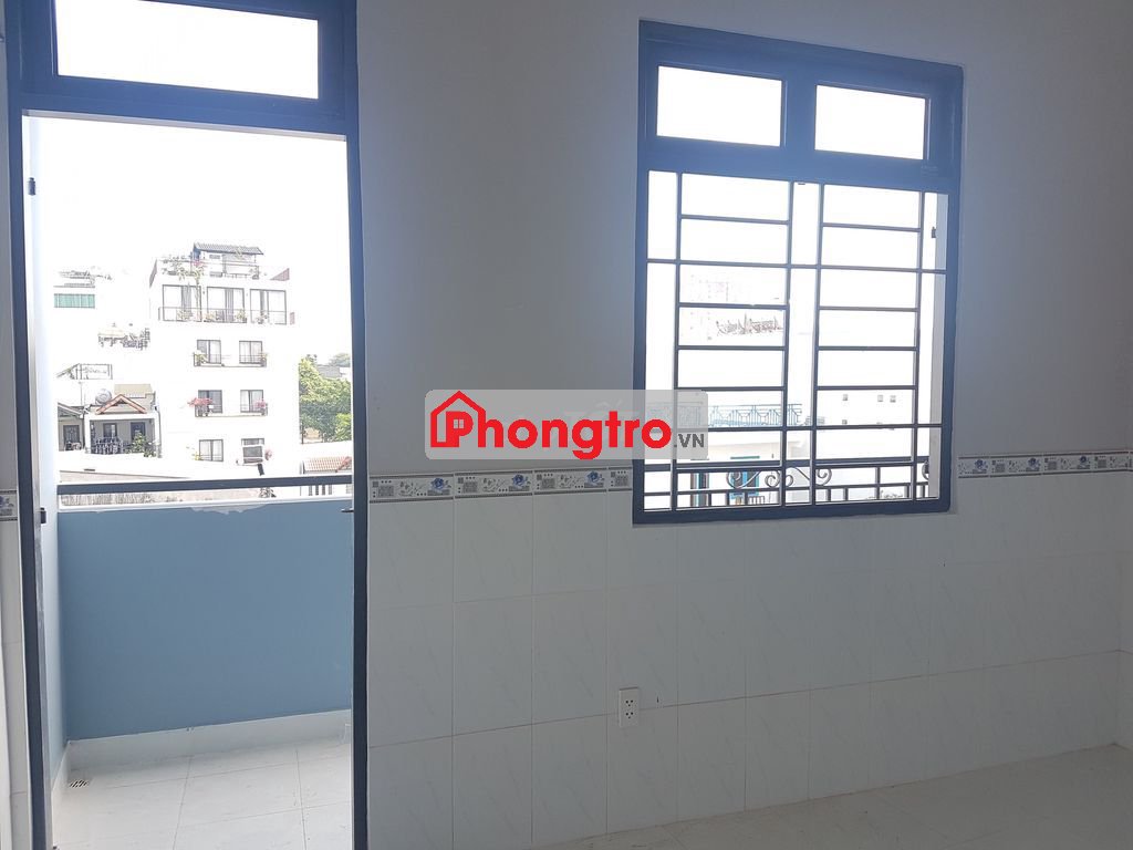 Phòng 14m2. 3,2 TR thoáng. Yên tĩnh. Gần ngã 4 HÀNG XANH