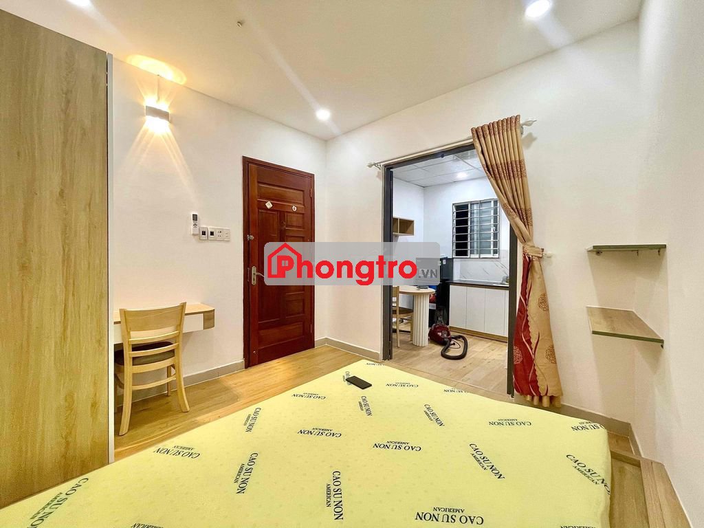 CHO THUÊ PHÒNG TÁCH BẾP CÓ CỬA SỔ TRỜI BAN CÔNG FULL NỘI THẤT