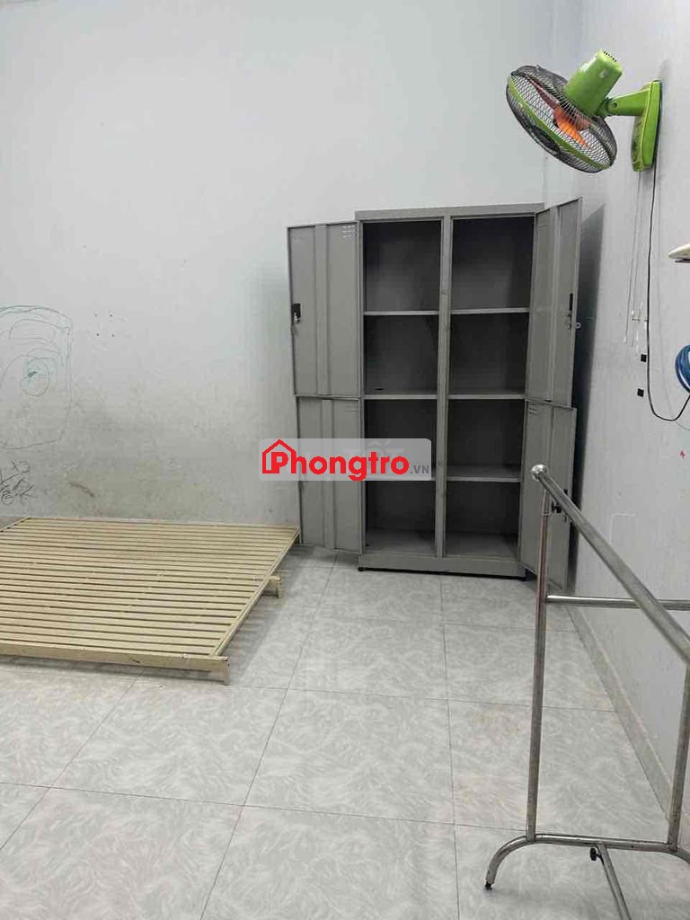 Phòng trọ 25m2 gần chợ Bình Thành, Bình Tân