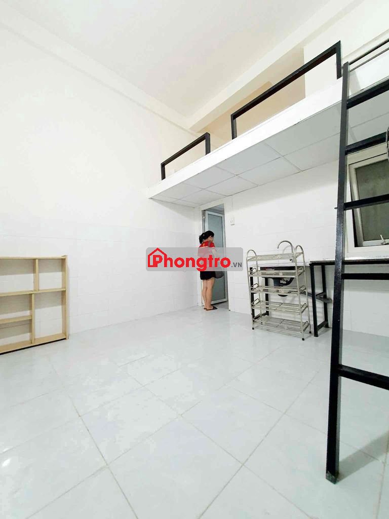 phòng rộng - gác cao - cầu hoàng hoa thám mới tiện qua q1