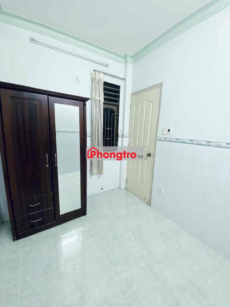 Phòng trọ có cửa sổ góc hồng hà nguyễn kiệm