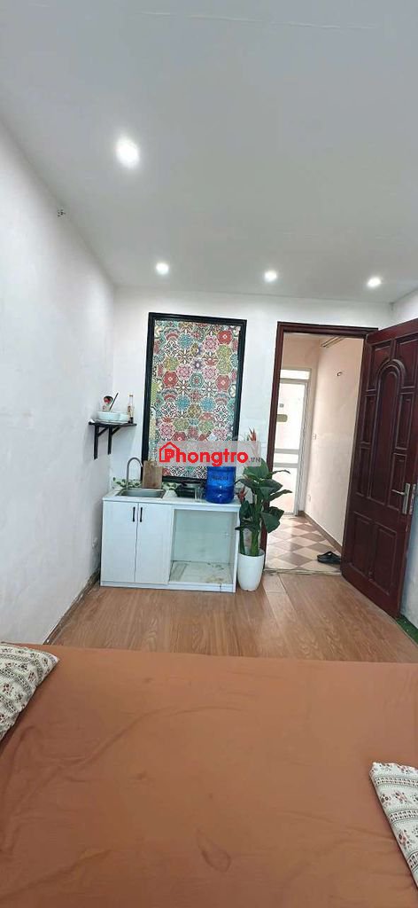 View hồ thủ lệ đẹp thoáng oto đỗ cửa