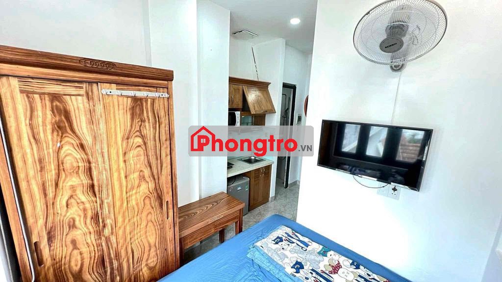 CHO THUÊ PHÒNG CỬA SỔ FULL NỘI THẤT NGAY CÔNG TRƯỜNG DÂN CHỦ