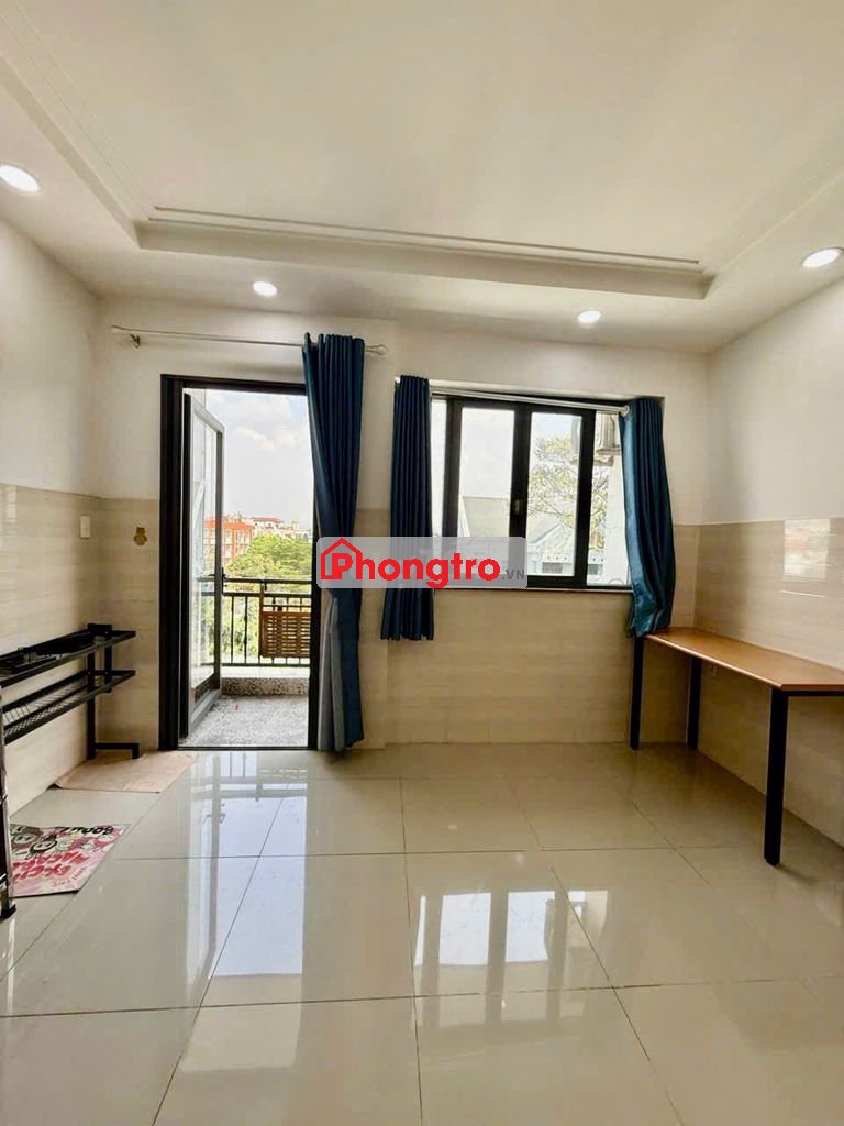 phòng trọ ban công, thang máy, khoá vân tay, ko chung chủ