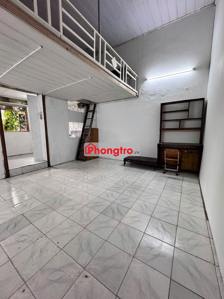 PHÒNG TRỌ 35M² – GÁC MÁI – GẦN HỒ TÂY – GIỜ GIẤC TỰ DO