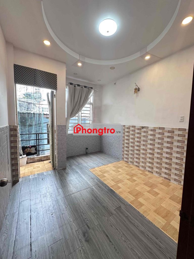 PHÒNG TRỌ BAN CÔNG GIÁ RẺ QUẬN 4