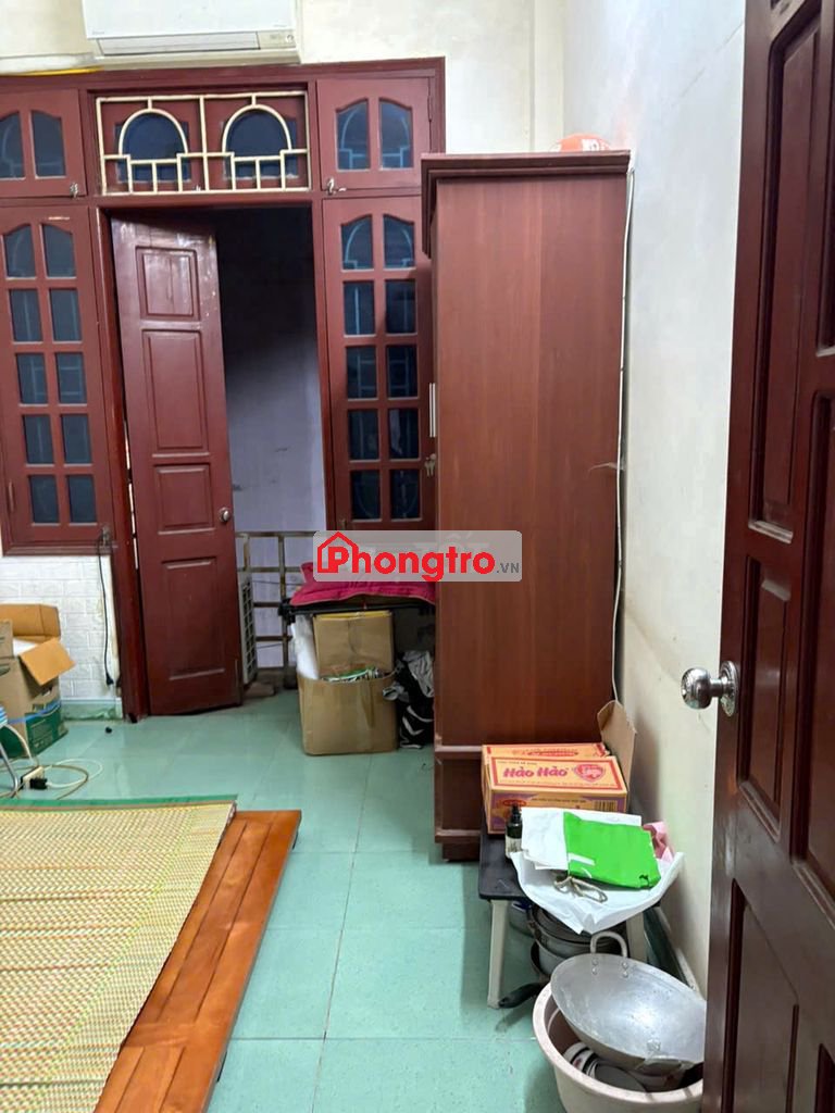 Còn 2 phòng trong nhà riêng cho thuê