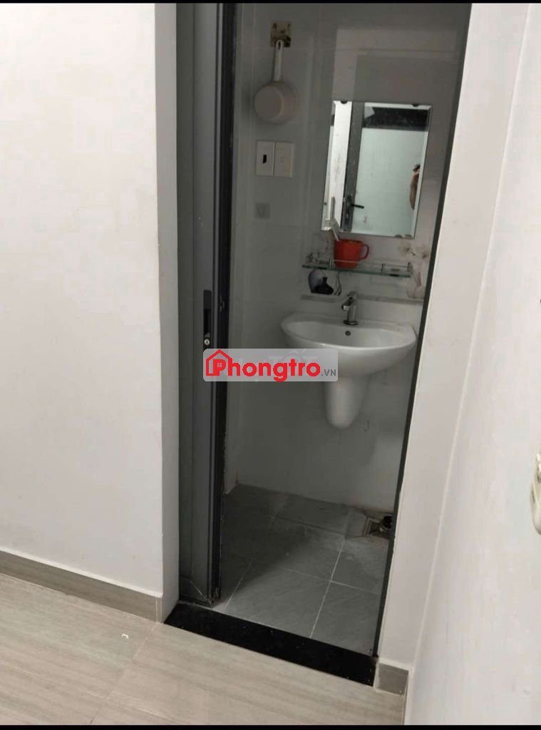 Phòng trọ mới 10m2 đường cmt8 quận Tân Bình
