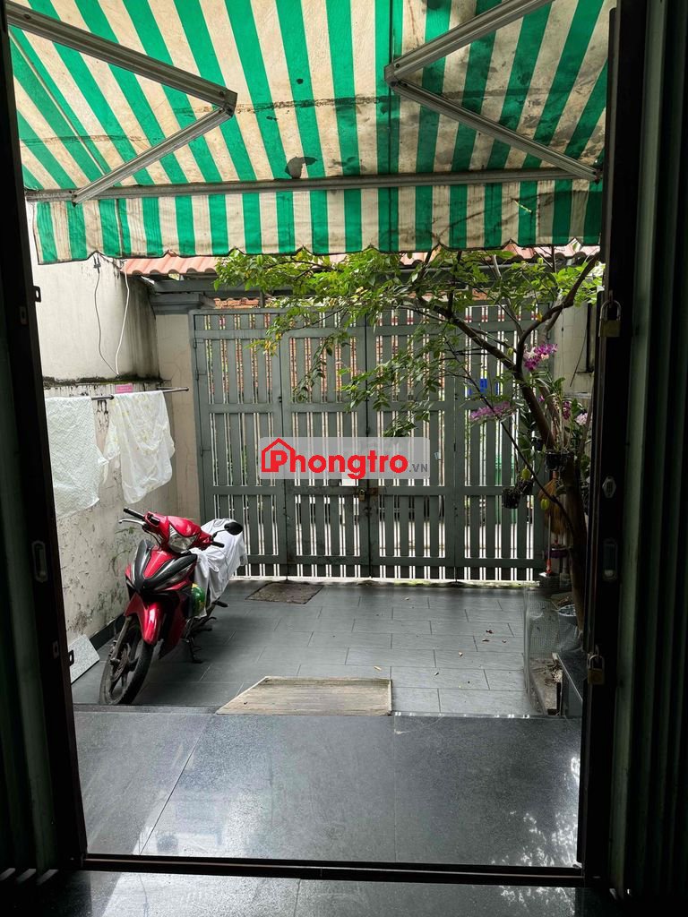 Phòng cho thuê quận 10, lầu 3, đường Đồng Nai, an ninh, yên tĩnh