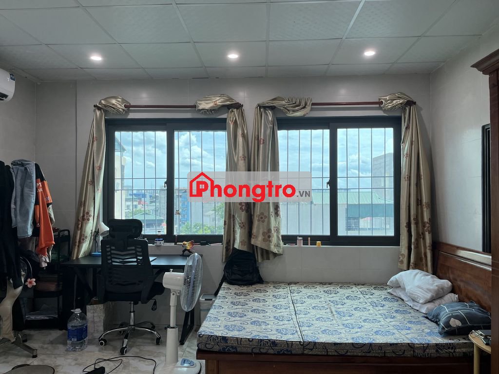 Pass phòng trọ ngay cạnh đhcn siêu siêu rộng,thoáng,nhiều ánh sáng.