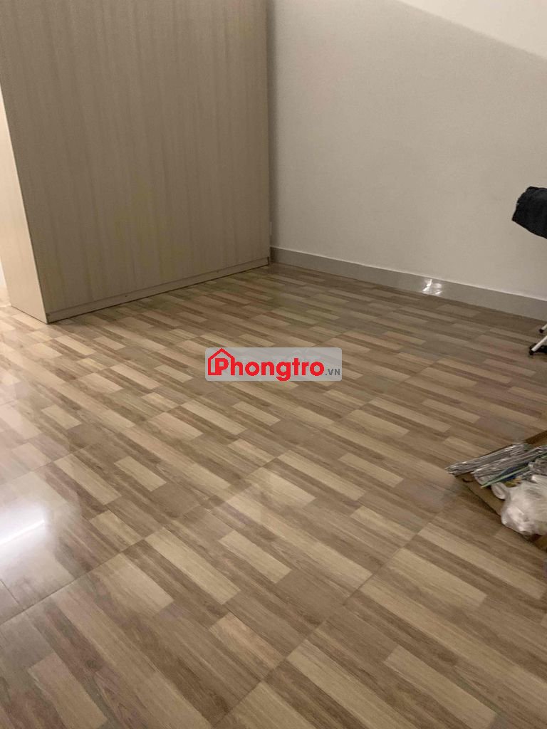 cần cho thuê phòng trọ 20 m2 , nội thất cơ bản ,Q4 khu trung tâm