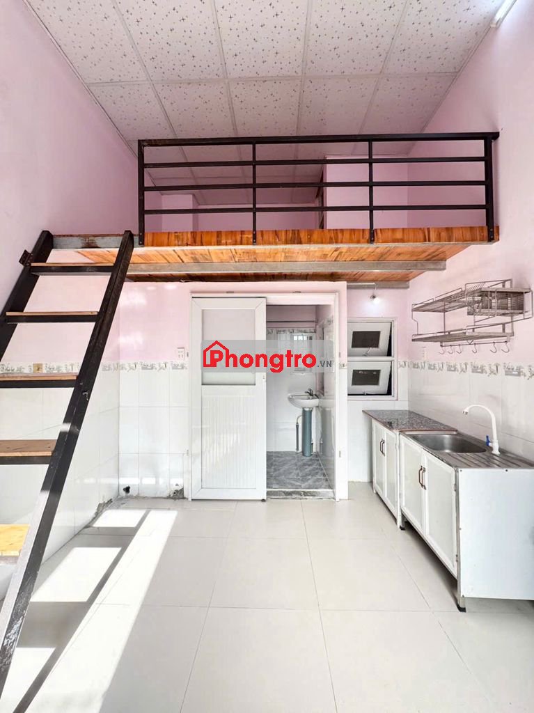 Phòng ngay ngã 4 Thủ Đức, Hoàng Diệu 2, gần Đại học SPKT, Ngân Hàng