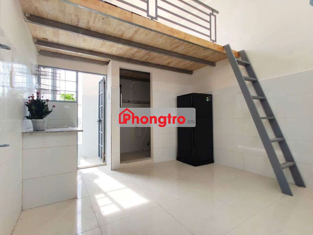 Chính chủ cho thuê phòng trọ Duplex gác 1m8 ngay Etown Cộng Hoà