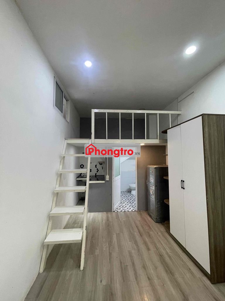 Phòng gác full nội thất ngay trường văn lang siêu giảm giá