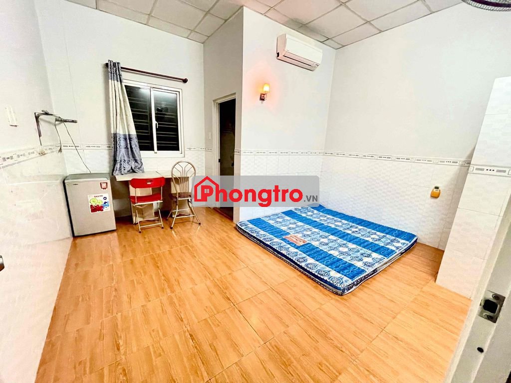 Phòng trọ giá rẻ gần cầu Tham Lương, đối diện công viên lớn